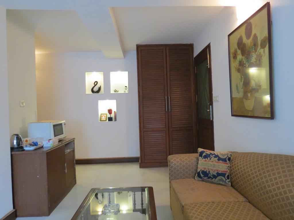 Trendy Bed & Breakfast New Delhi Buitenkant foto